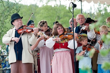 Nordic Lullabies: A Guide to Traditional Scandinavian folk instruments